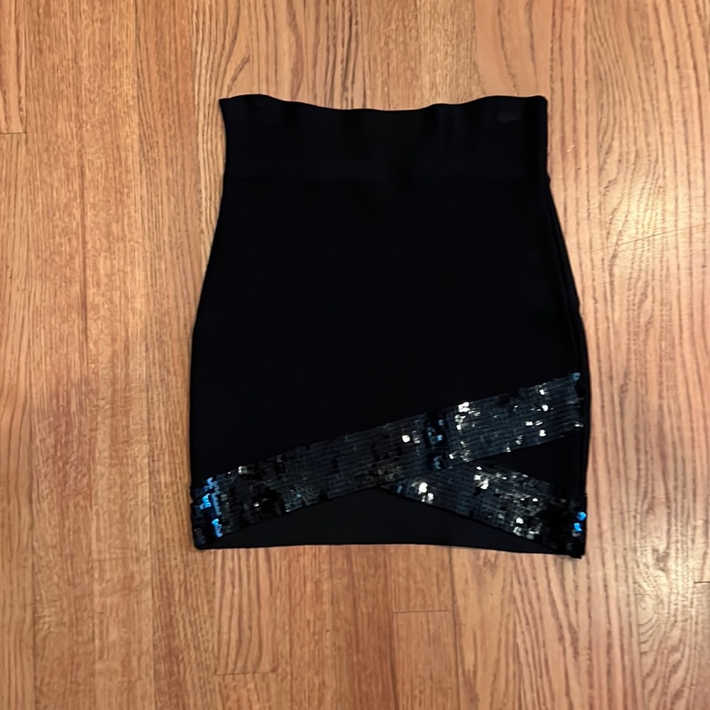 BCBG MaxAzria bodycon skirt